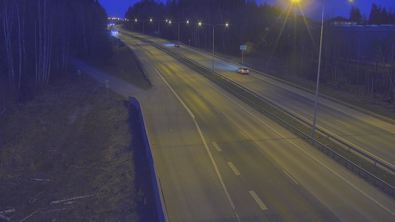 Weather Camera Image Road 1 Espoo, Kirkkojärvi, Espoo, Uusimaa