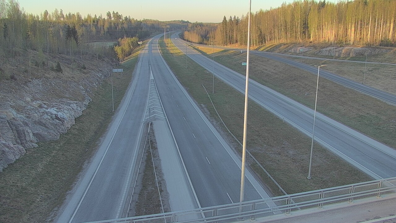 Weather Camera Image Väg 3 Nurmijärvi Klaukkala, Nurmijärvi, Uusimaa
