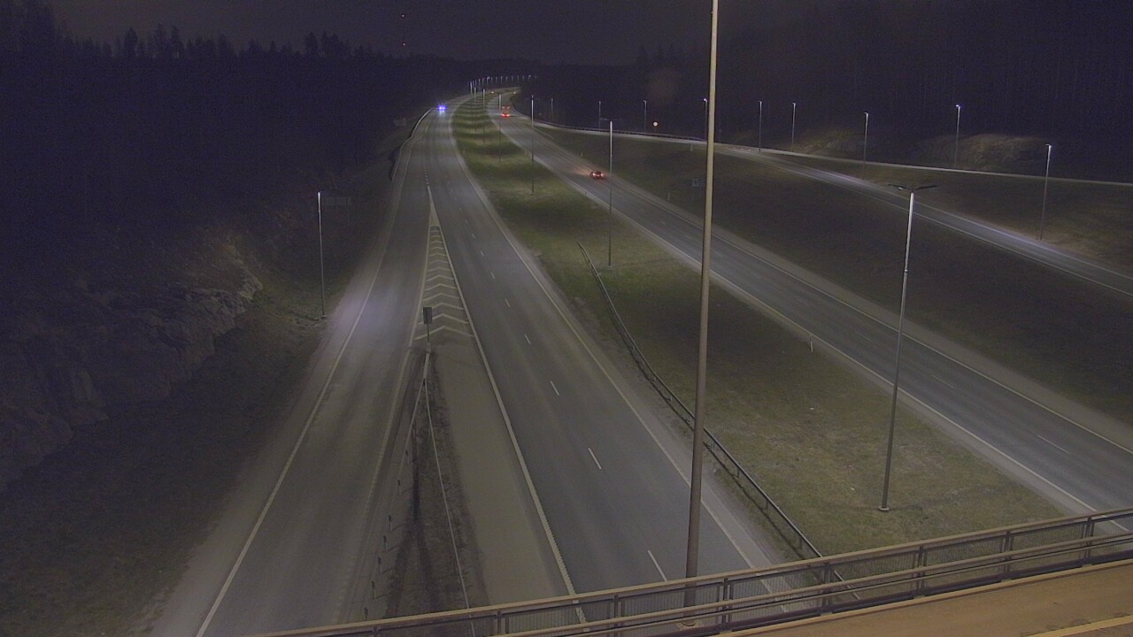 Weather Camera Image Road 3 Nurmijärvi Klaukkala, Nurmijärvi, Uusimaa