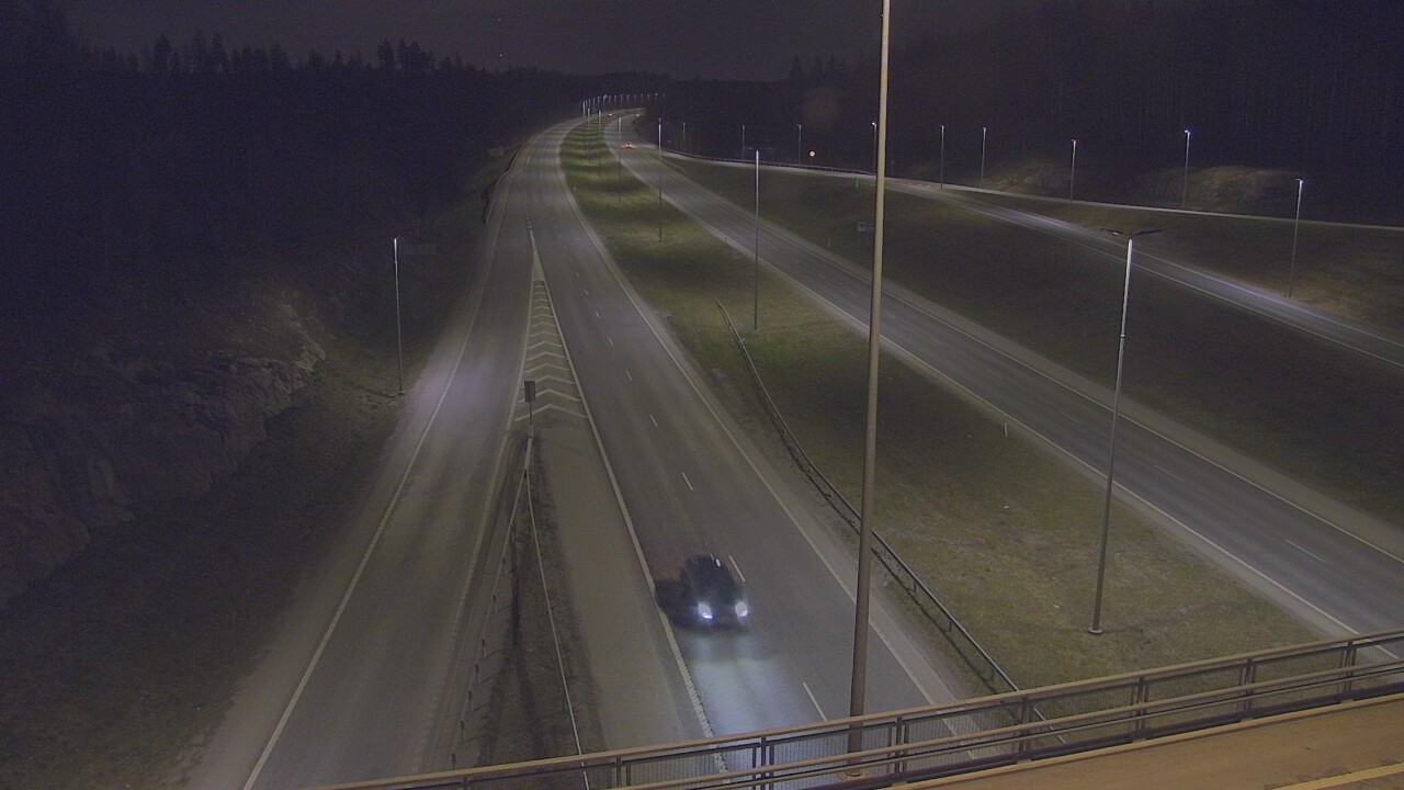 Weather Camera Image Road 3 Nurmijärvi Klaukkala, Nurmijärvi, Uusimaa