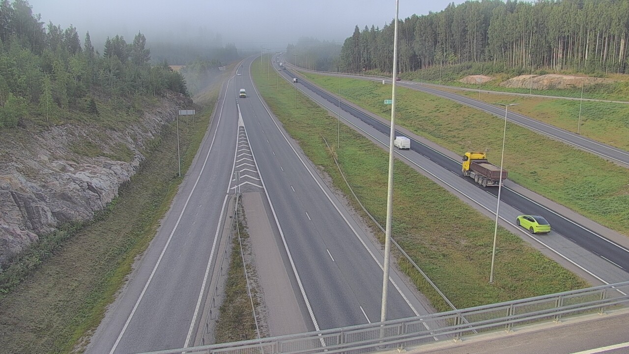 Weather Camera Image Road 3 Nurmijärvi Klaukkala, Nurmijärvi, Uusimaa