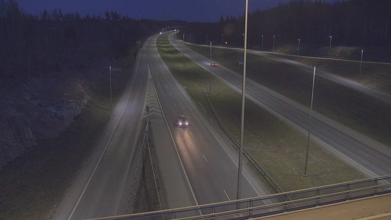 Weather Camera Image Road 3 Nurmijärvi Klaukkala, Nurmijärvi, Uusimaa