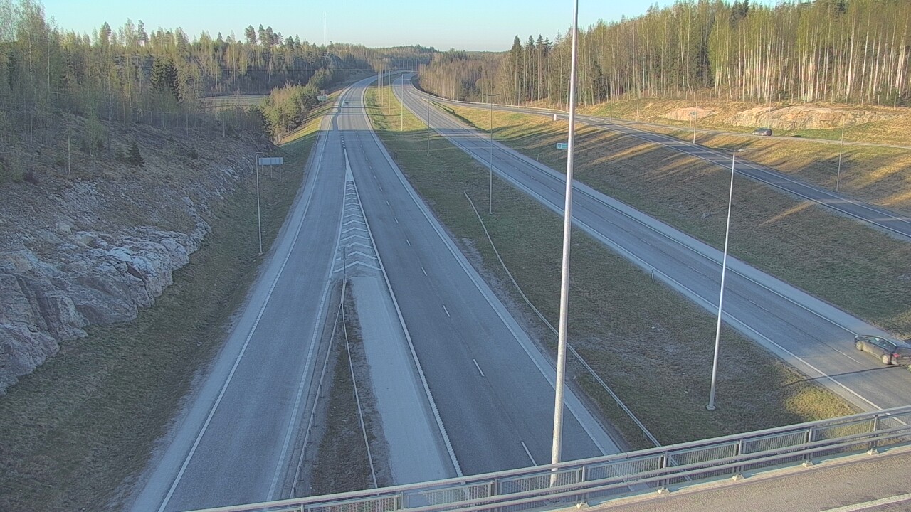 Weather Camera Image Väg 3 Nurmijärvi Klaukkala, Nurmijärvi, Uusimaa