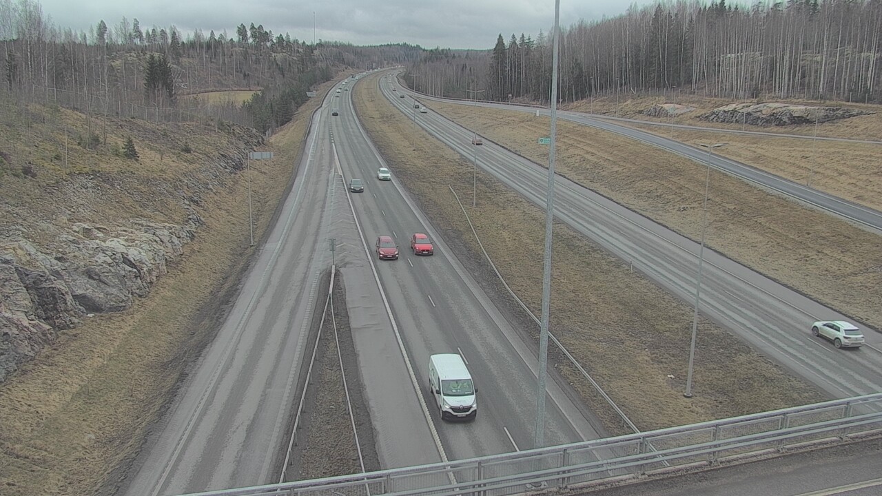 Weather Camera Image Väg 3 Nurmijärvi Klaukkala, Nurmijärvi, Uusimaa