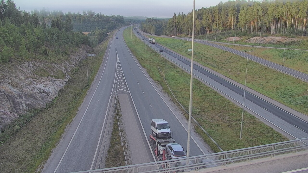 Weather Camera Image Road 3 Nurmijärvi Klaukkala, Nurmijärvi, Uusimaa
