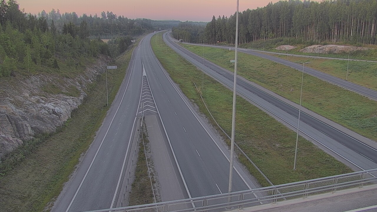 Weather Camera Image Road 3 Nurmijärvi Klaukkala, Nurmijärvi, Uusimaa