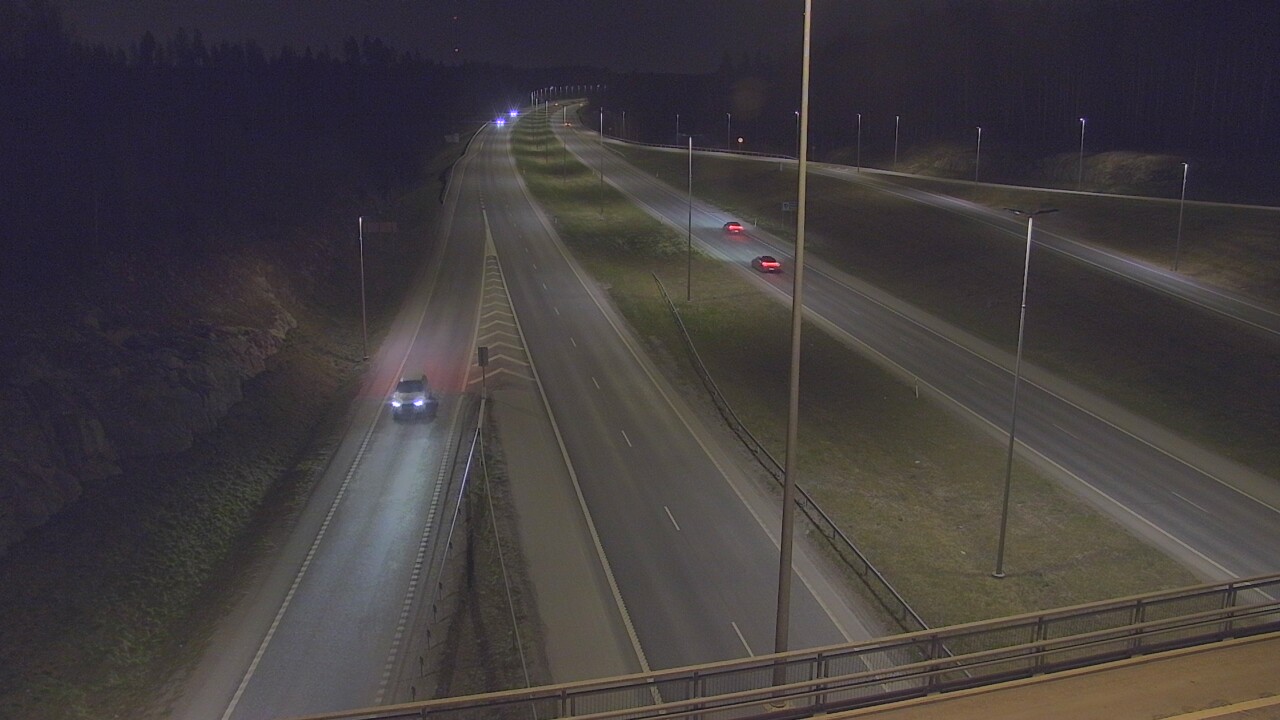 Weather Camera Image Road 3 Nurmijärvi Klaukkala, Nurmijärvi, Uusimaa