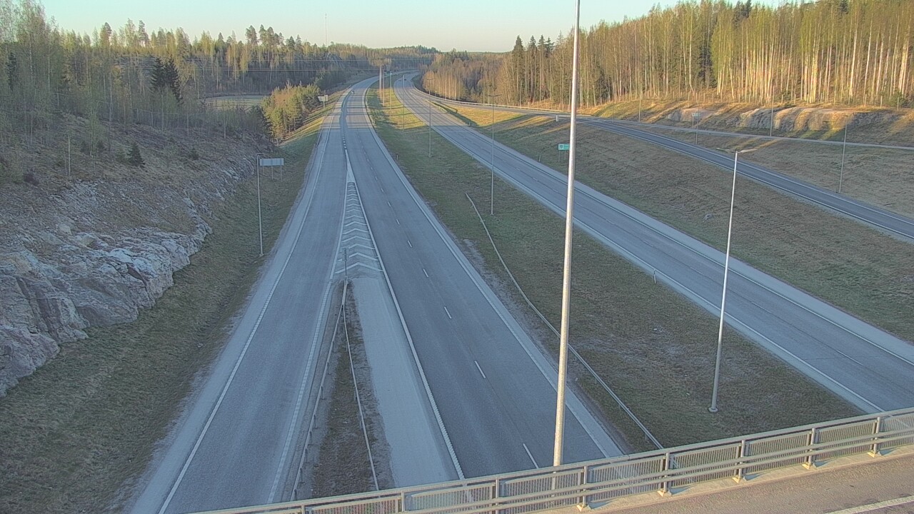 Weather Camera Image Väg 3 Nurmijärvi Klaukkala, Nurmijärvi, Uusimaa