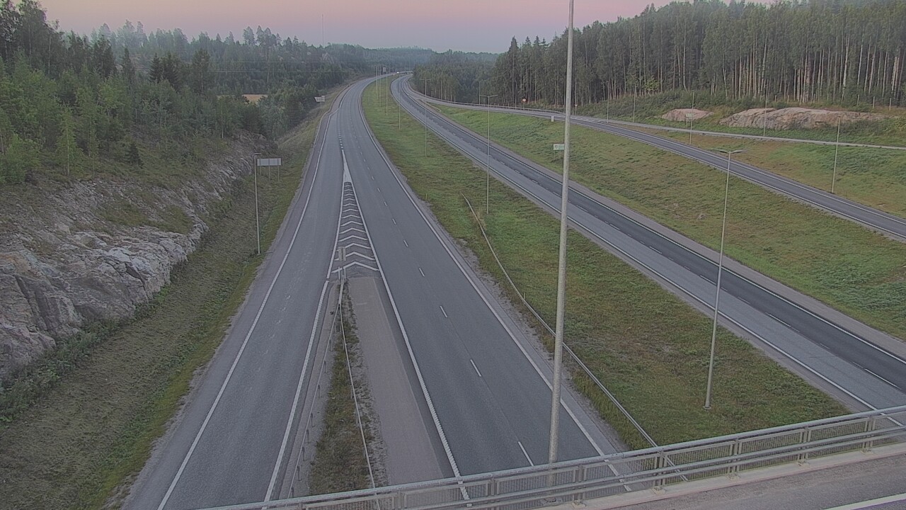 Weather Camera Image Road 3 Nurmijärvi Klaukkala, Nurmijärvi, Uusimaa