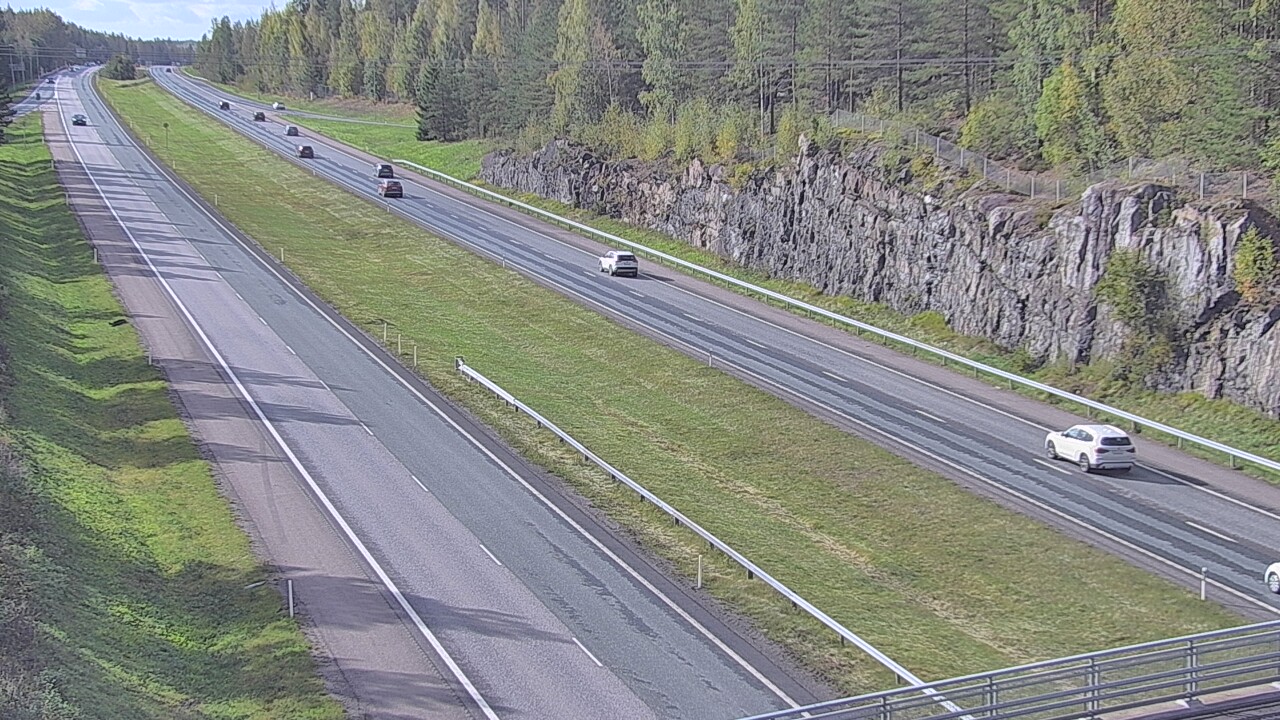 Weather Camera Image Road 3 Nurmijärvi, Nurmijärvi, Uusimaa
