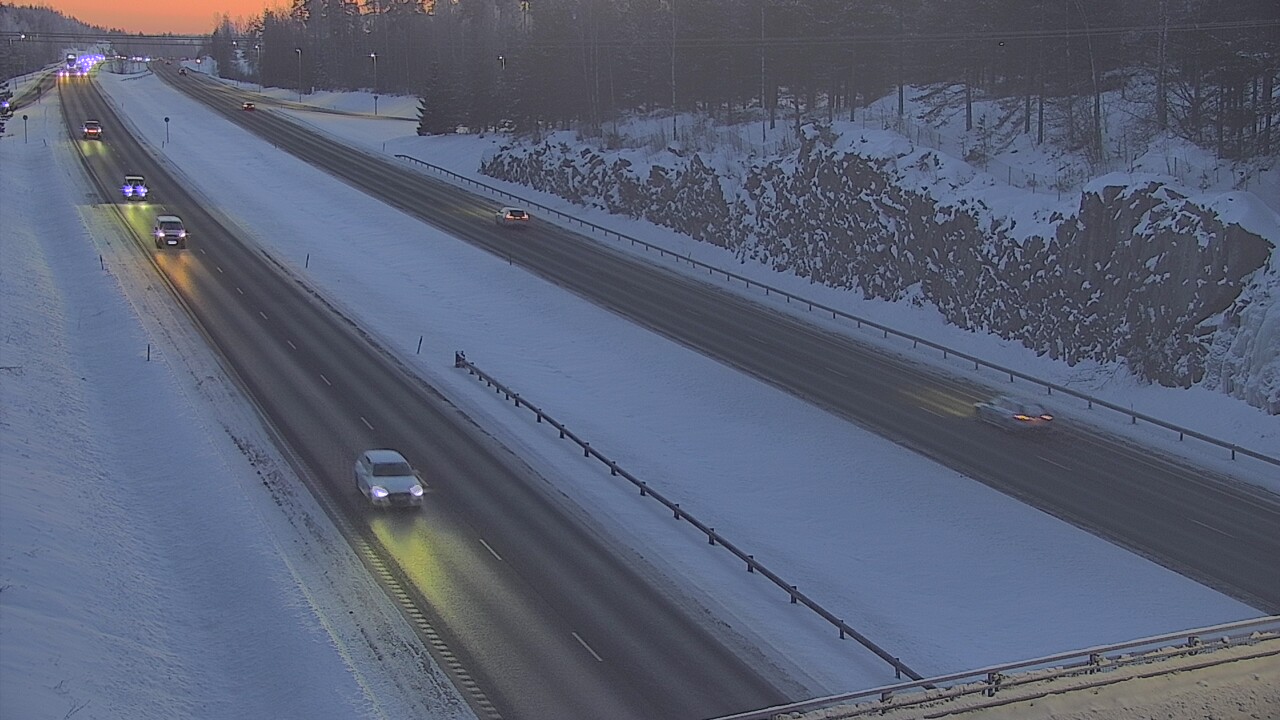 Weather Camera Image Road 3 Nurmijärvi, Nurmijärvi, Uusimaa