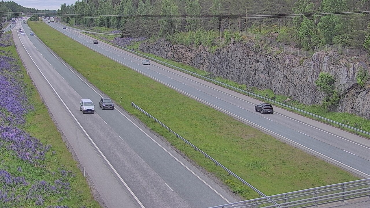 Weather Camera Image Road 3 Nurmijärvi, Nurmijärvi, Uusimaa