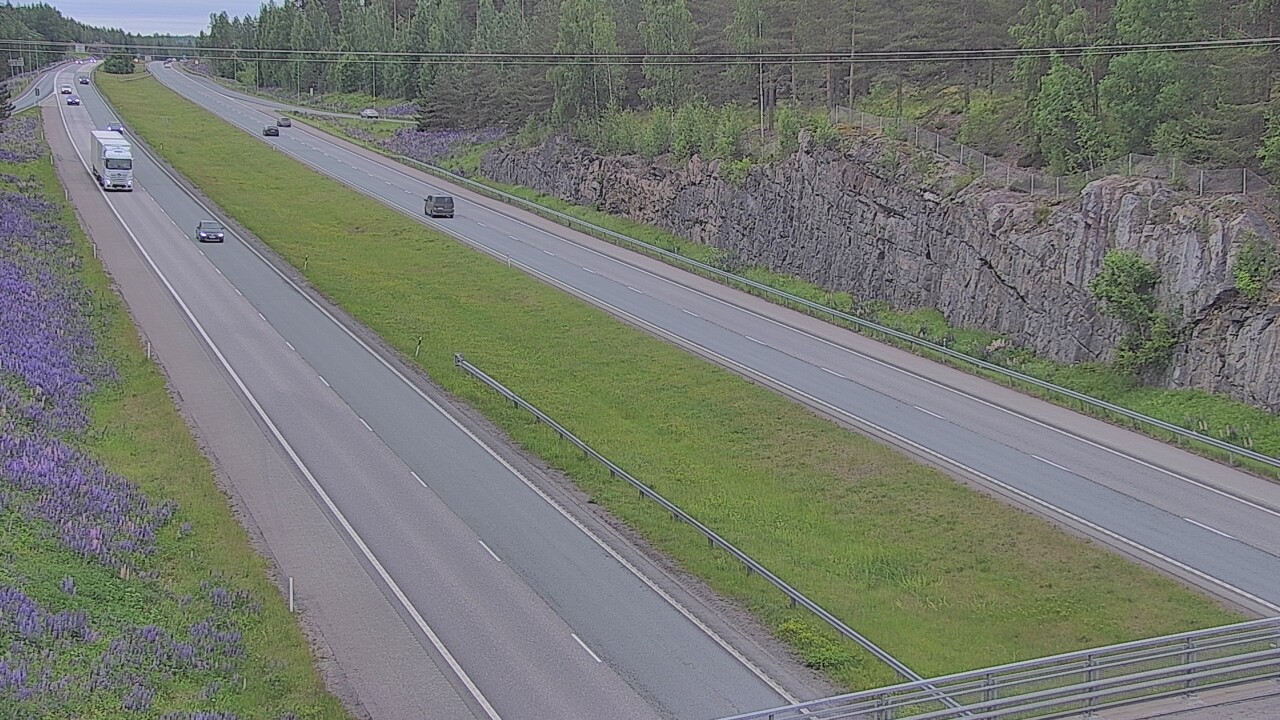 Weather Camera Image Road 3 Nurmijärvi, Nurmijärvi, Uusimaa
