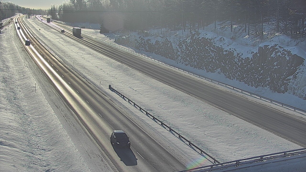 Weather Camera Image Road 3 Nurmijärvi, Nurmijärvi, Uusimaa