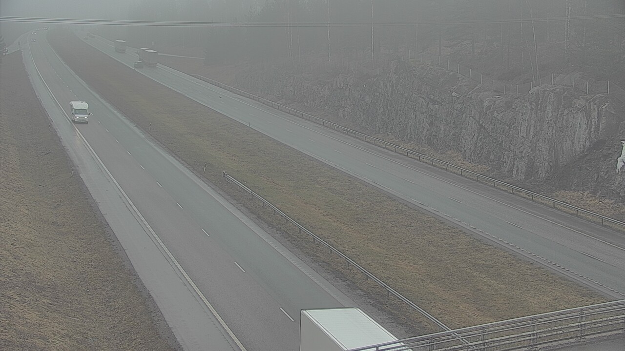 Weather Camera Image Road 3 Nurmijärvi, Nurmijärvi, Uusimaa