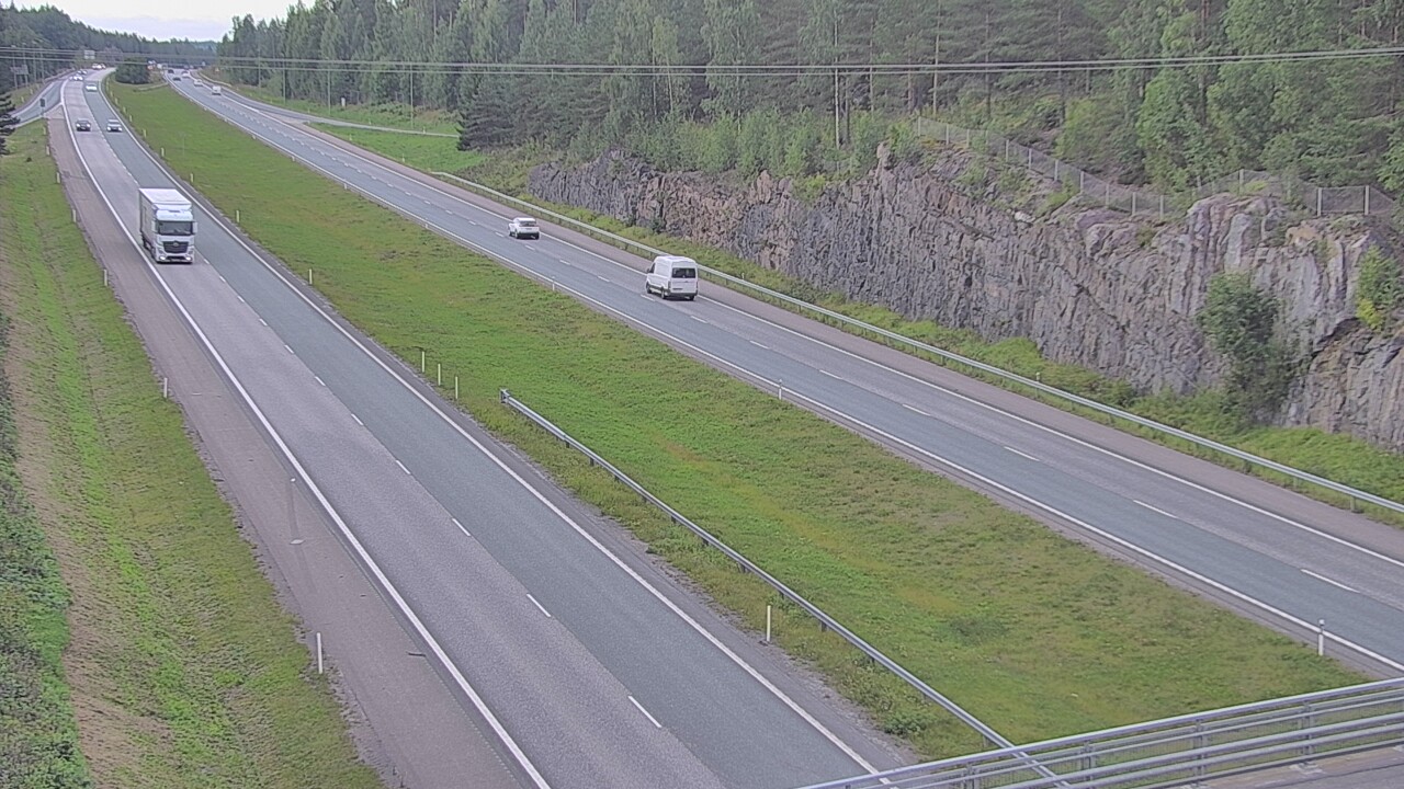 Weather Camera Image Road 3 Nurmijärvi, Nurmijärvi, Uusimaa