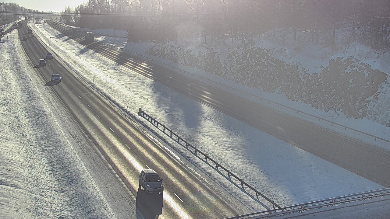 Weather Camera Image Road 3 Nurmijärvi, Nurmijärvi, Uusimaa