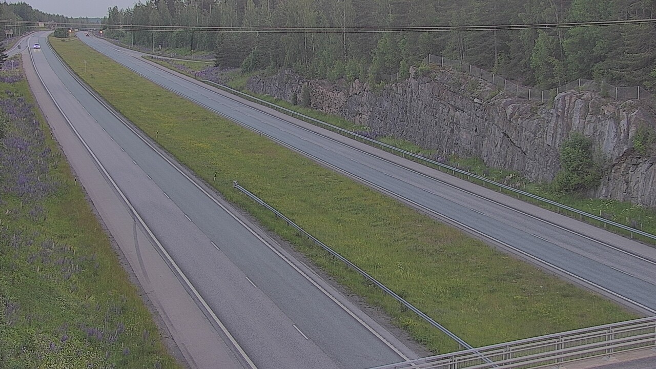 Weather Camera Image Road 3 Nurmijärvi, Nurmijärvi, Uusimaa