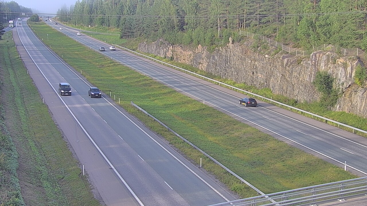 Weather Camera Image Road 3 Nurmijärvi, Nurmijärvi, Uusimaa