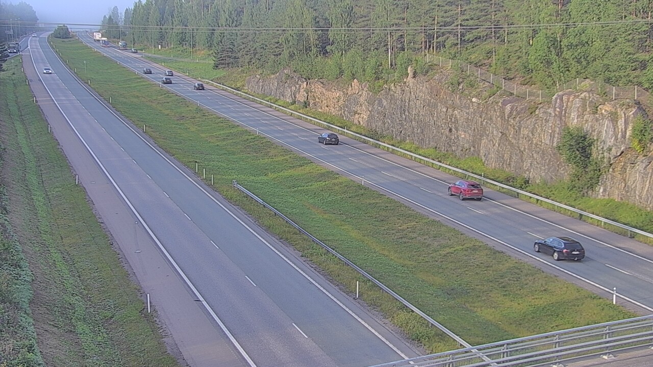 Weather Camera Image Road 3 Nurmijärvi, Nurmijärvi, Uusimaa