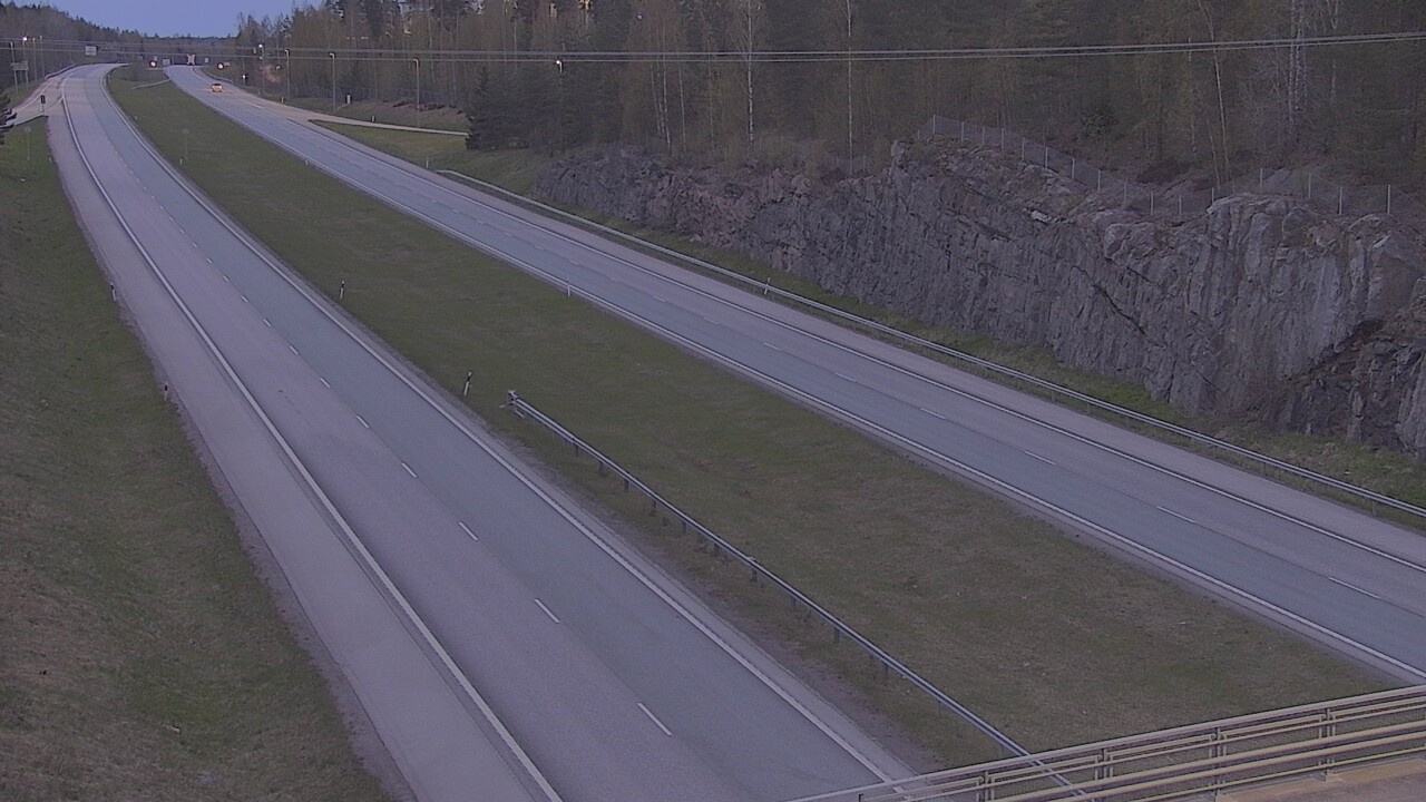 Weather Camera Image Road 3 Nurmijärvi, Nurmijärvi, Uusimaa