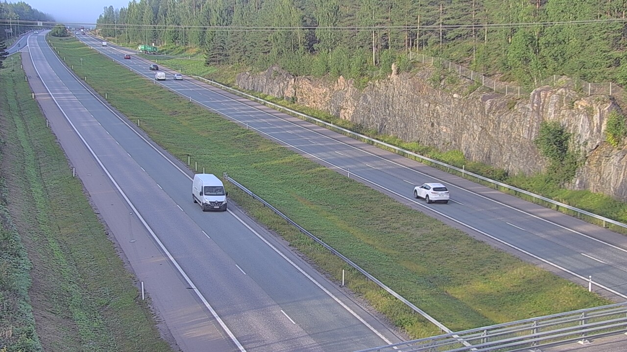 Weather Camera Image Road 3 Nurmijärvi, Nurmijärvi, Uusimaa