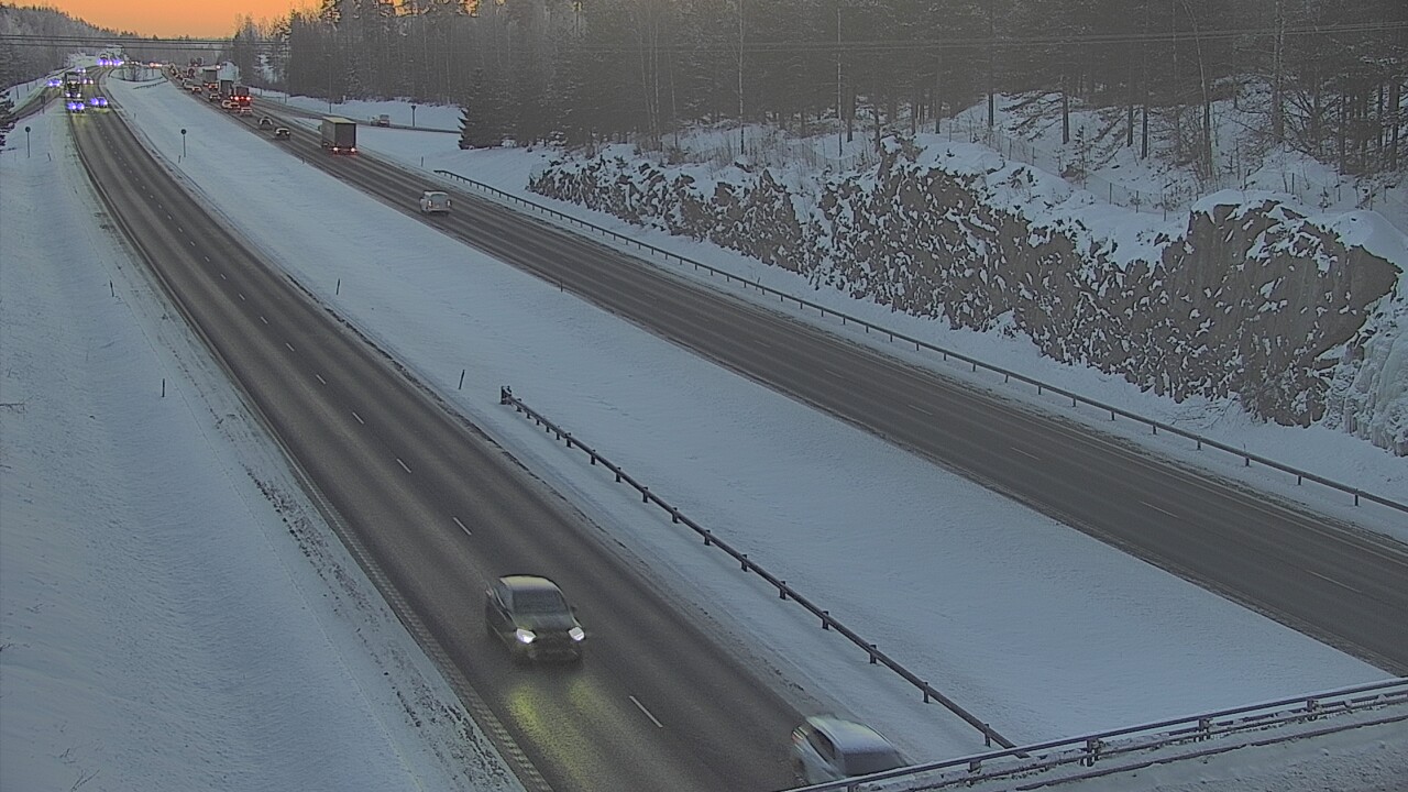 Weather Camera Image Road 3 Nurmijärvi, Nurmijärvi, Uusimaa