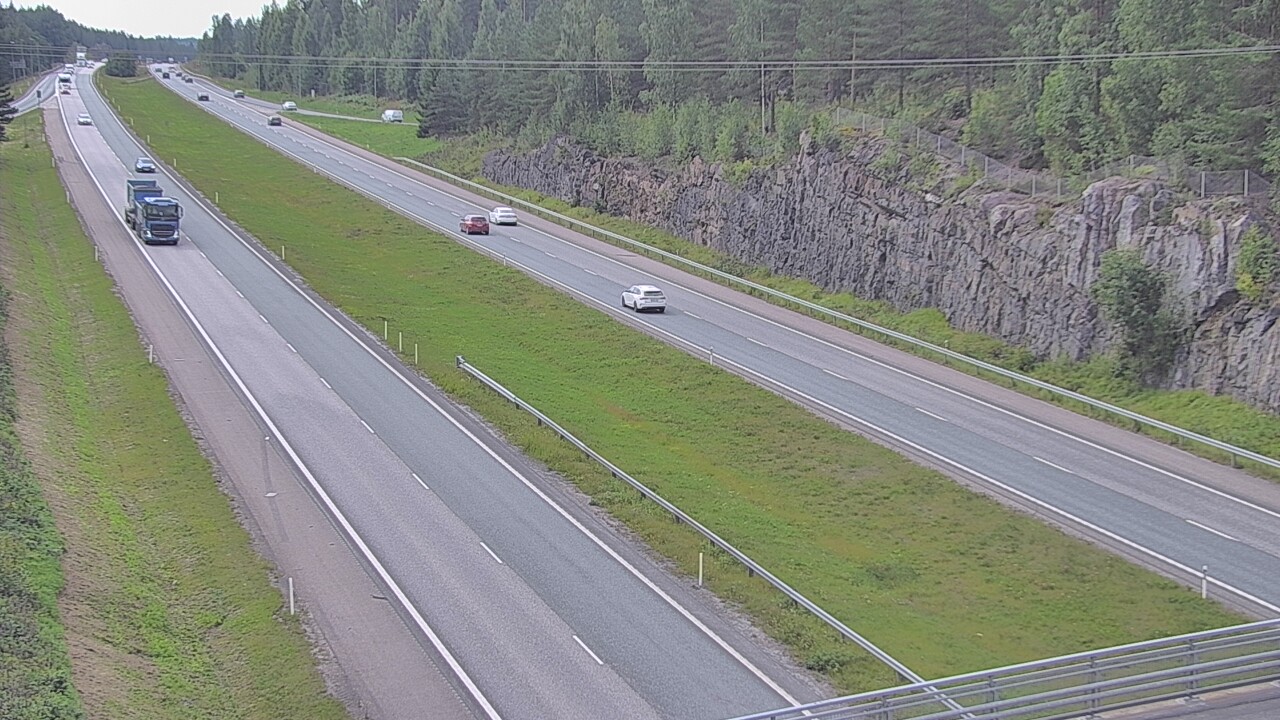 Weather Camera Image Road 3 Nurmijärvi, Nurmijärvi, Uusimaa