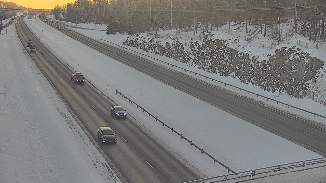 Weather Camera Image Road 3 Nurmijärvi, Nurmijärvi, Uusimaa