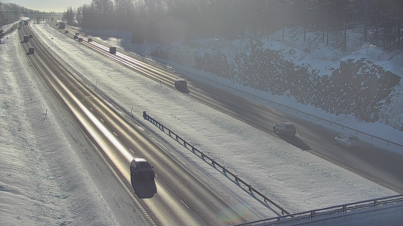 Weather Camera Image Road 3 Nurmijärvi, Nurmijärvi, Uusimaa