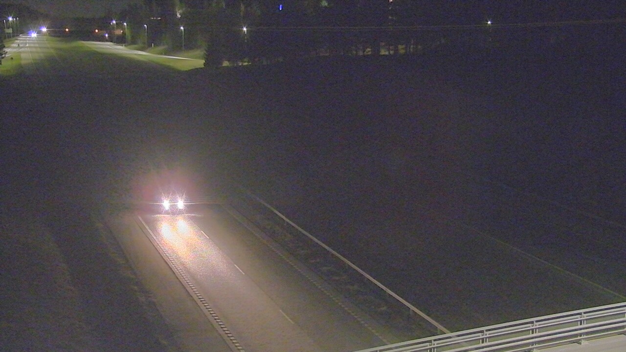 Weather Camera Image Road 3 Nurmijärvi, Nurmijärvi, Uusimaa
