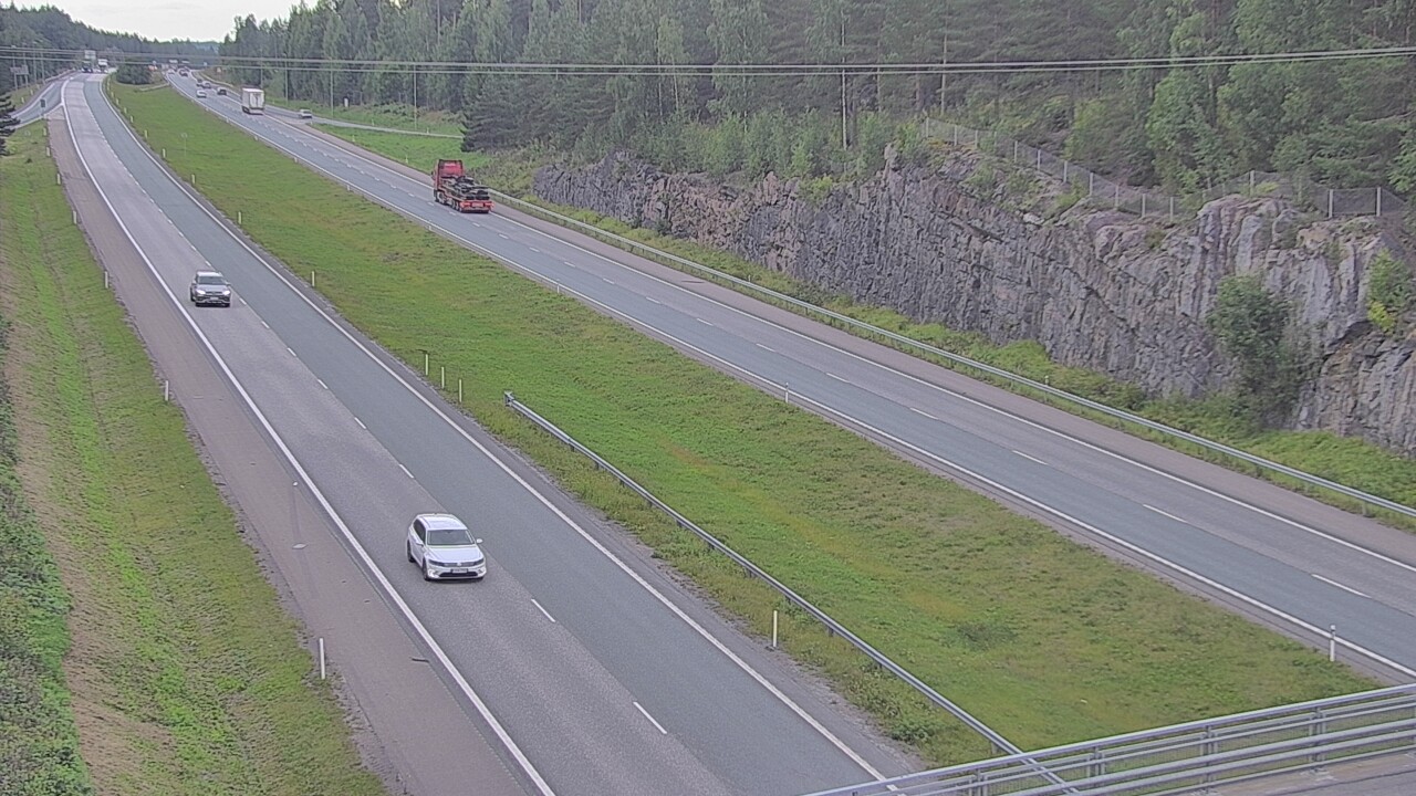 Weather Camera Image Road 3 Nurmijärvi, Nurmijärvi, Uusimaa