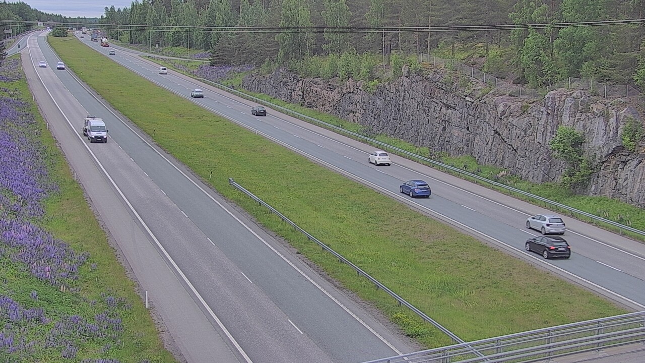 Weather Camera Image Road 3 Nurmijärvi, Nurmijärvi, Uusimaa