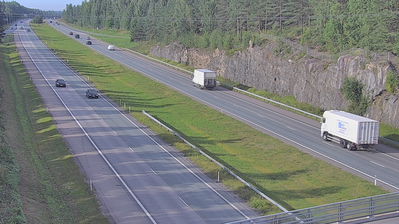 Weather Camera Image Road 3 Nurmijärvi, Nurmijärvi, Uusimaa