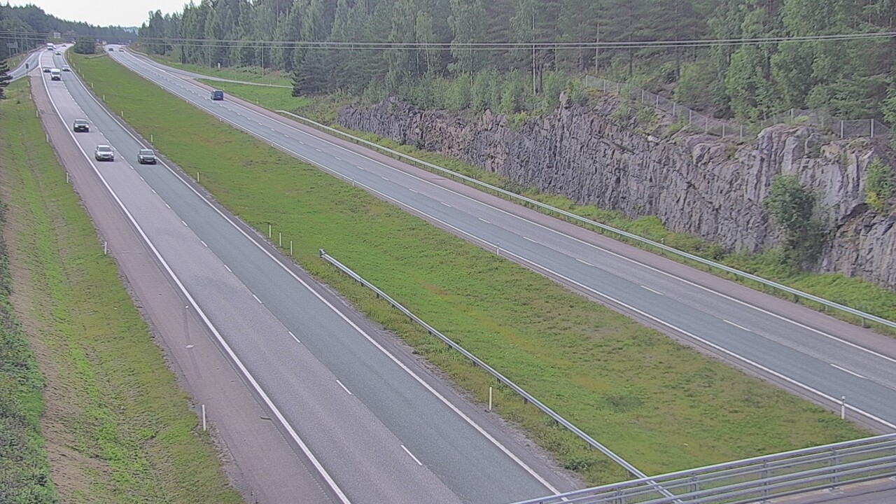 Weather Camera Image Road 3 Nurmijärvi, Nurmijärvi, Uusimaa