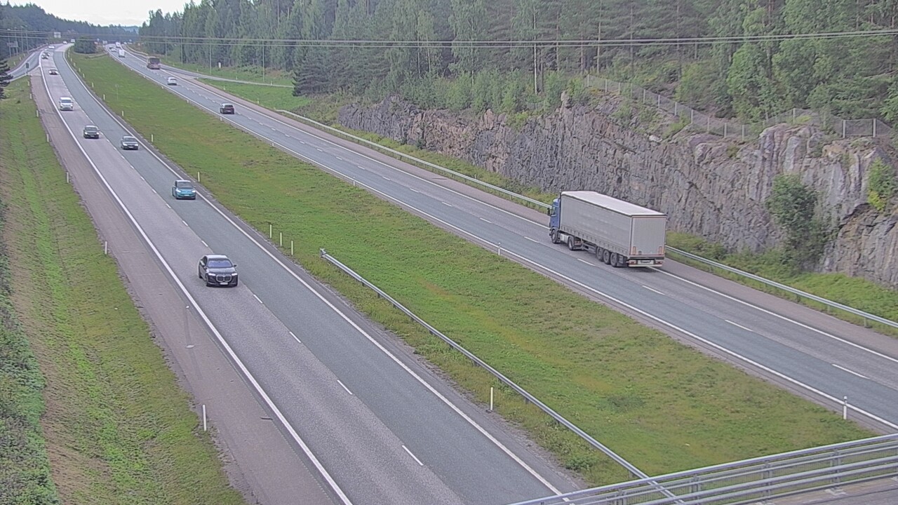 Weather Camera Image Road 3 Nurmijärvi, Nurmijärvi, Uusimaa