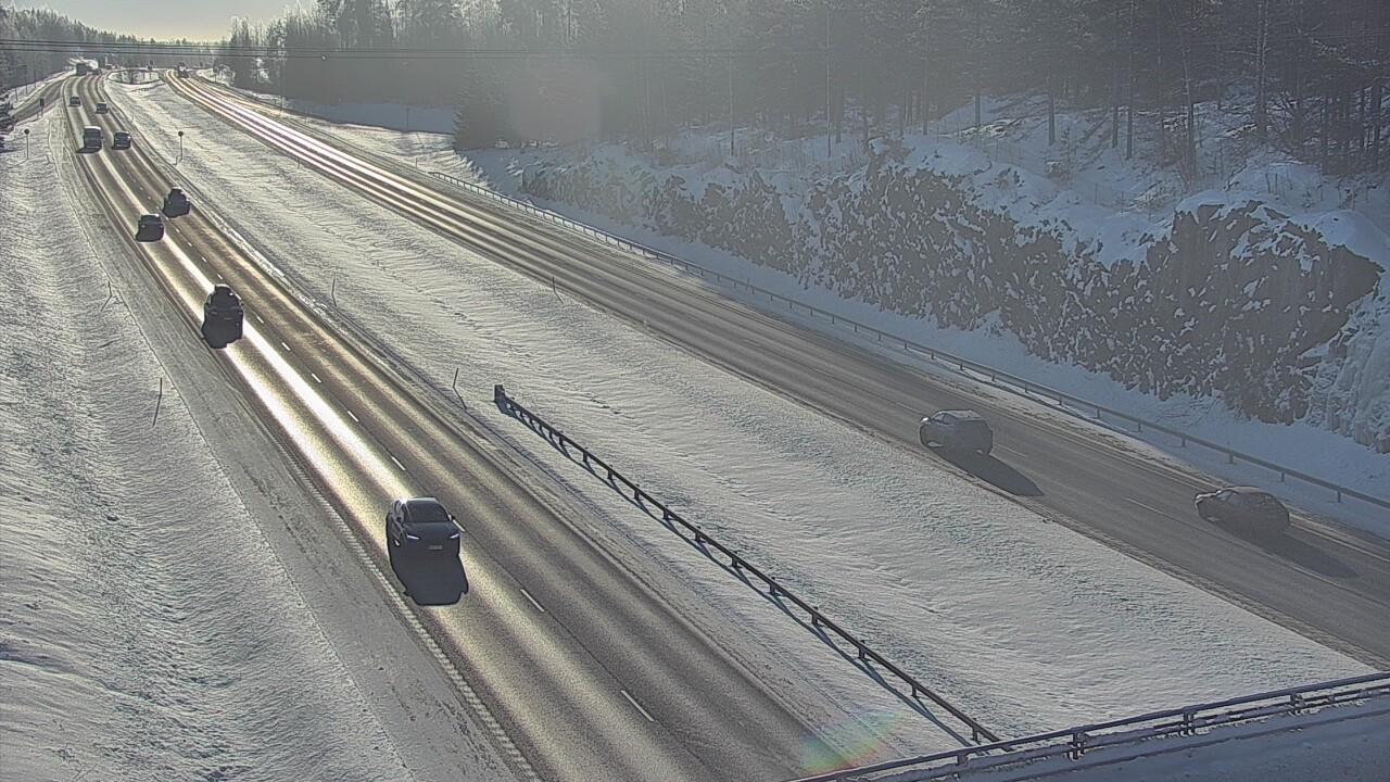 Weather Camera Image Road 3 Nurmijärvi, Nurmijärvi, Uusimaa