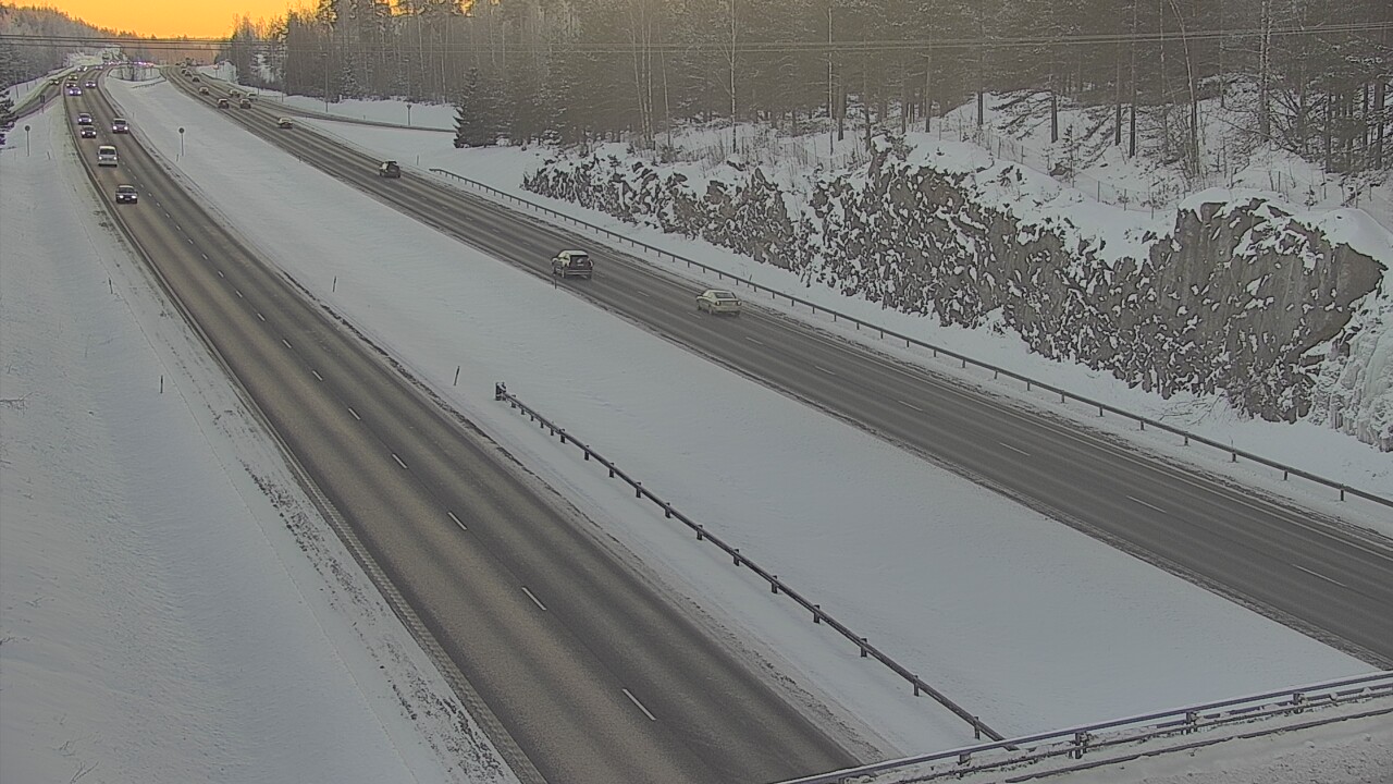 Weather Camera Image Road 3 Nurmijärvi, Nurmijärvi, Uusimaa