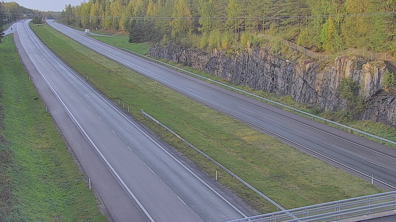 Weather Camera Image Road 3 Nurmijärvi, Nurmijärvi, Uusimaa