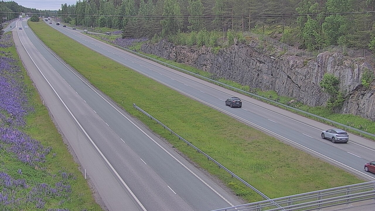 Weather Camera Image Road 3 Nurmijärvi, Nurmijärvi, Uusimaa