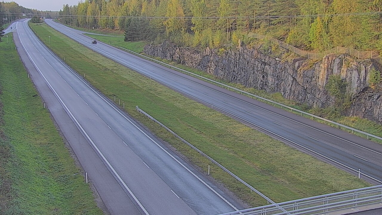Weather Camera Image Road 3 Nurmijärvi, Nurmijärvi, Uusimaa