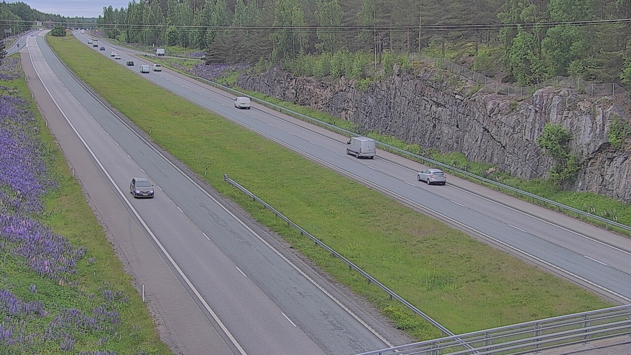 Weather Camera Image Road 3 Nurmijärvi, Nurmijärvi, Uusimaa