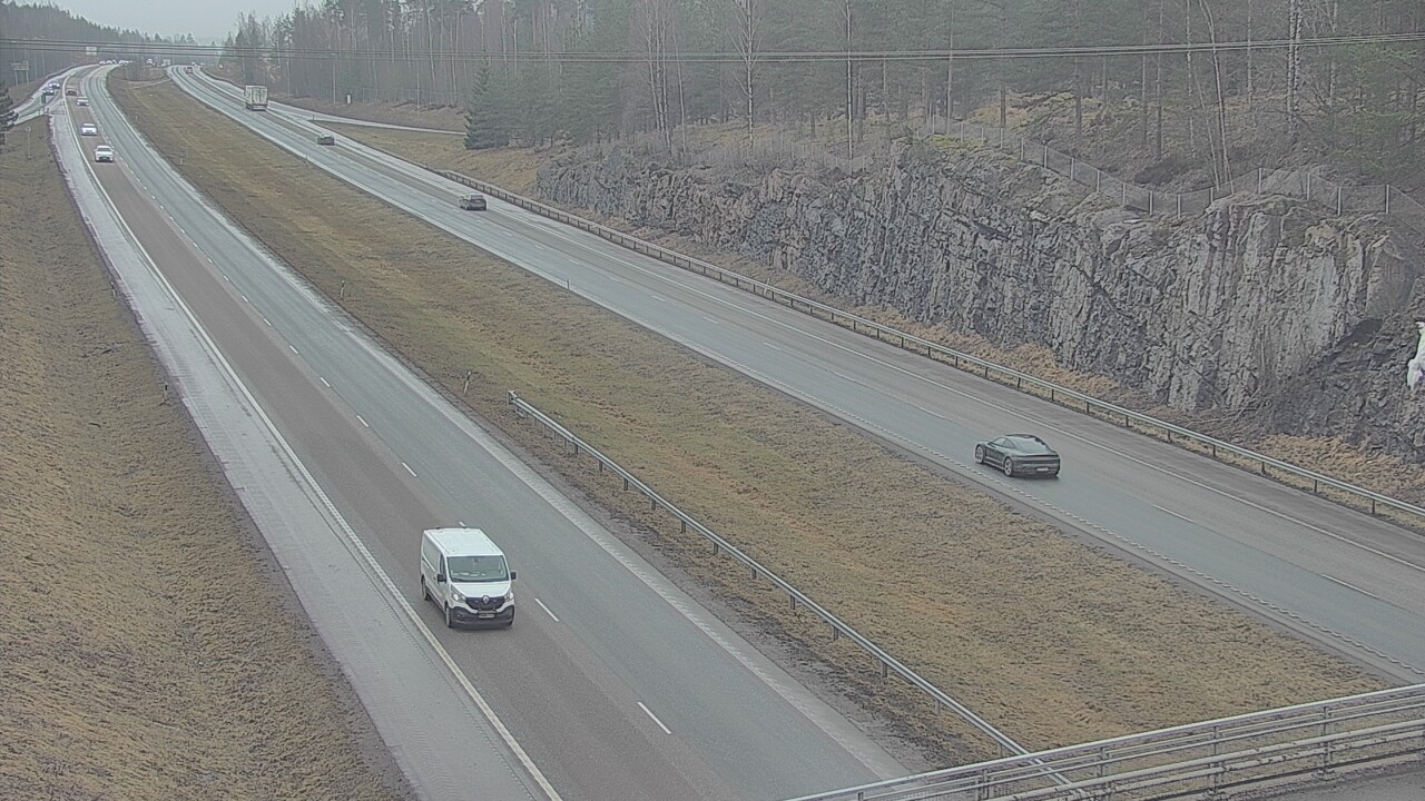 Weather Camera Image Road 3 Nurmijärvi, Nurmijärvi, Uusimaa
