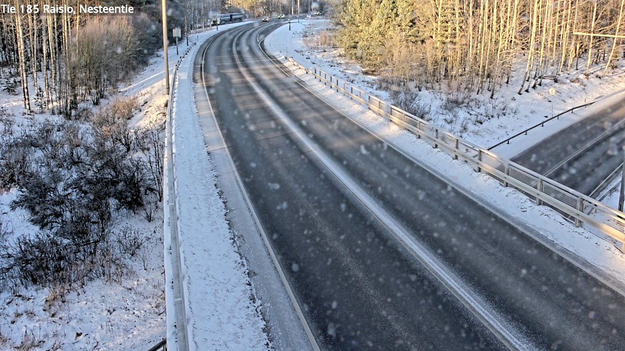 Weather Camera Image Väg 185 Raisio, Nesteentie, Raisio, Varsinais-Suomi