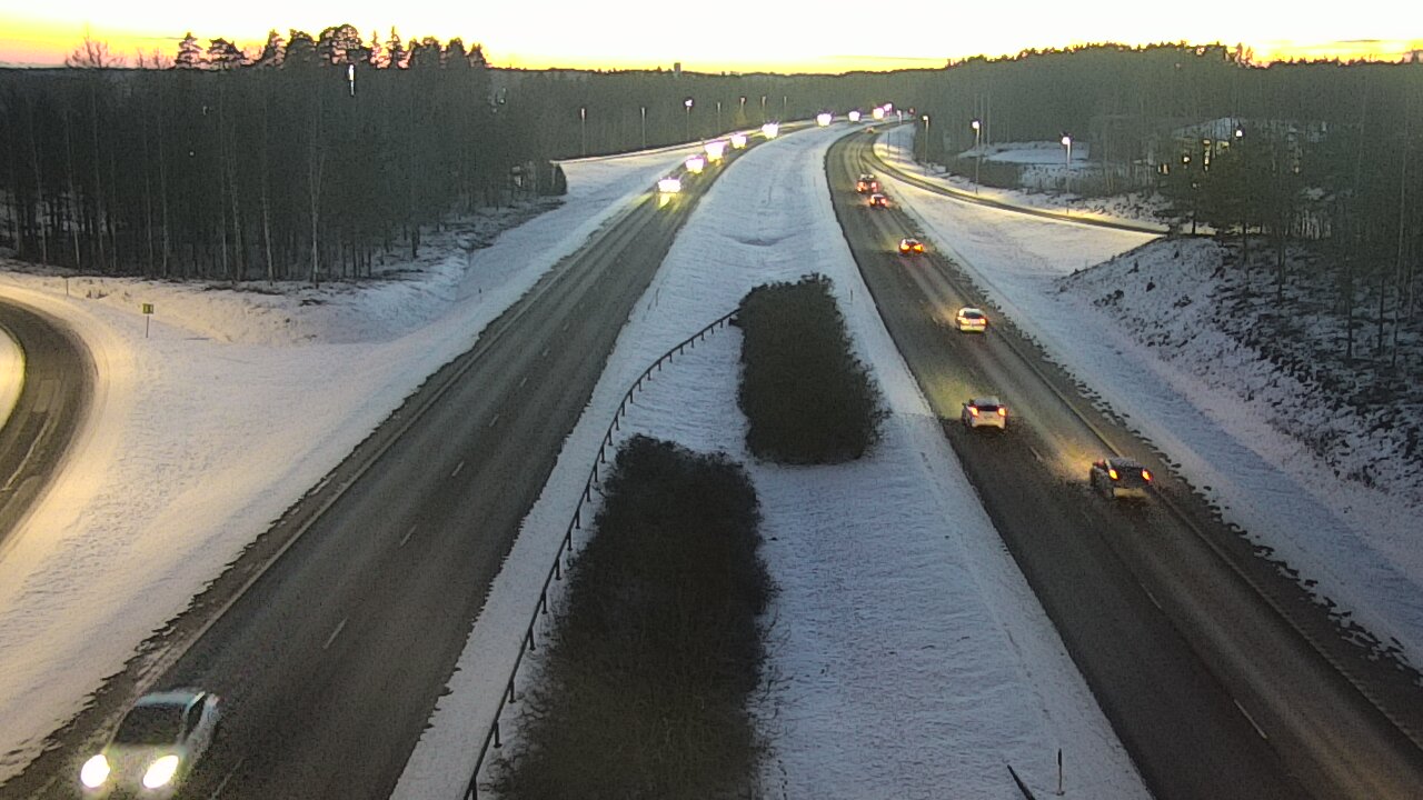 Weather Camera Image Väg 1 S:t Karins, Raadelma, Kaarina, Varsinais-Suomi