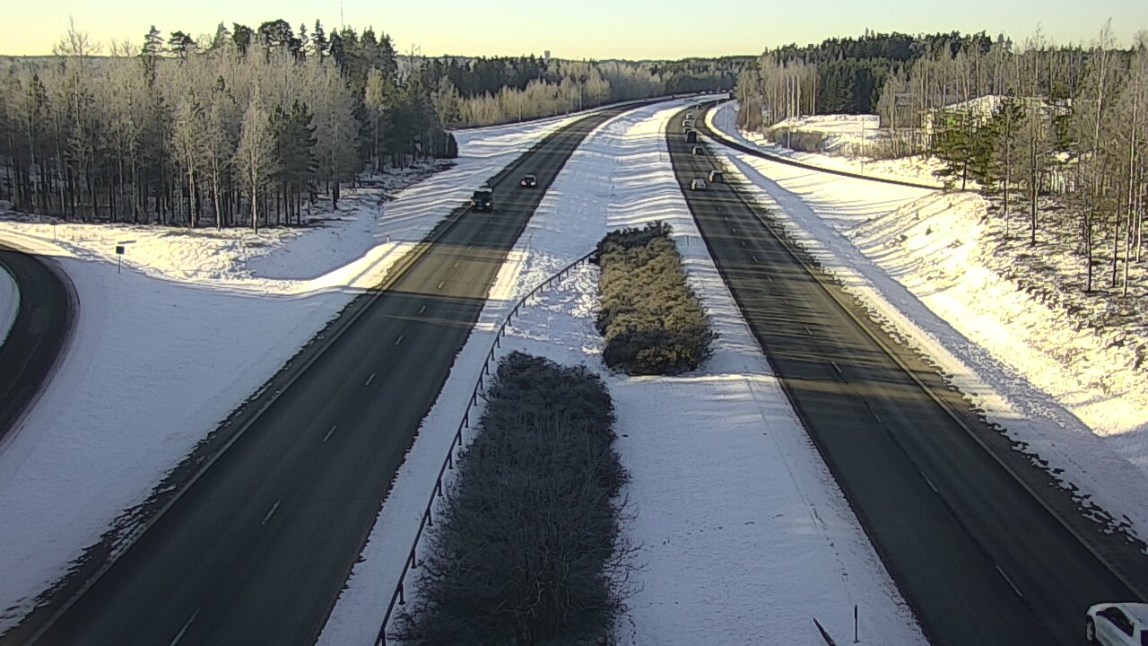 Weather Camera Image Väg 1 S:t Karins, Raadelma, Kaarina, Varsinais-Suomi