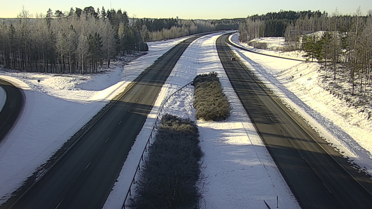 Weather Camera Image Väg 1 S:t Karins, Raadelma, Kaarina, Varsinais-Suomi