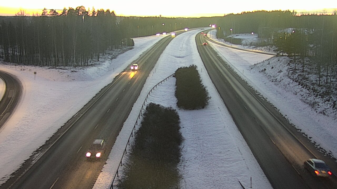 Weather Camera Image Väg 1 S:t Karins, Raadelma, Kaarina, Varsinais-Suomi