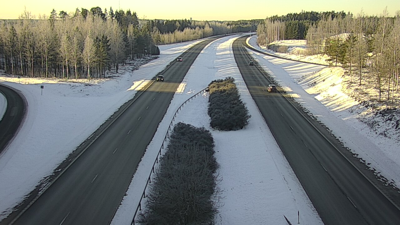 Weather Camera Image Väg 1 S:t Karins, Raadelma, Kaarina, Varsinais-Suomi