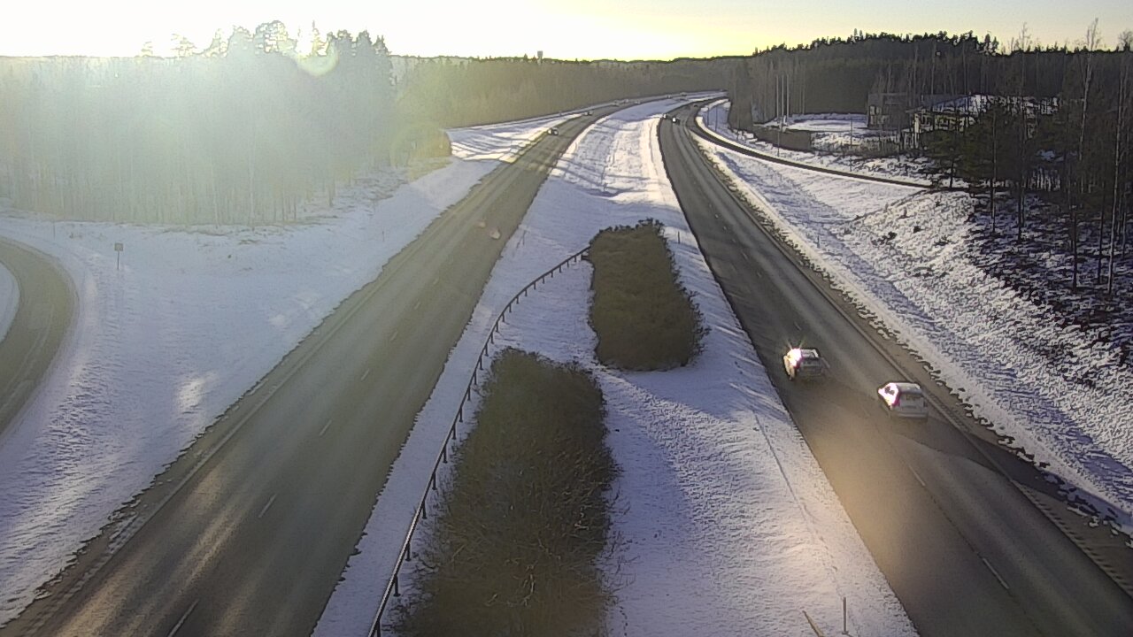 Weather Camera Image Väg 1 S:t Karins, Raadelma, Kaarina, Varsinais-Suomi